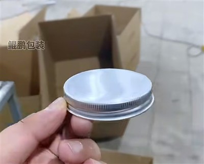 Ar plačiai naudojamos srieginių dangtelių gamybos linijos?