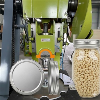 Pušies riešutų sriegiuotų dangtelių gamybos linija